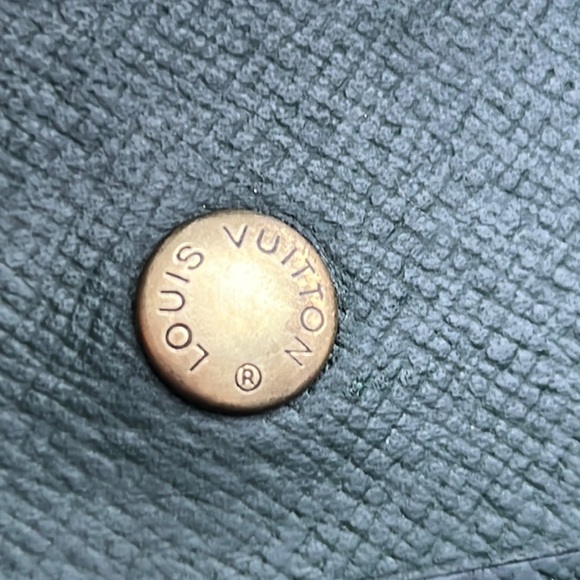 Auth. Louis Vuitton LV Taiga 6 Hook Ring Key Holder Case Wallet Multicles - Picture 11 of 17